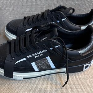 Dolce & Gabbana Men's Black and White Sneakers